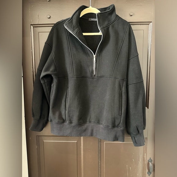 Automet Tops - AUTOMET Womens Sweatshirt Black Half Zip Cropped Pullover Fleece Size Medium